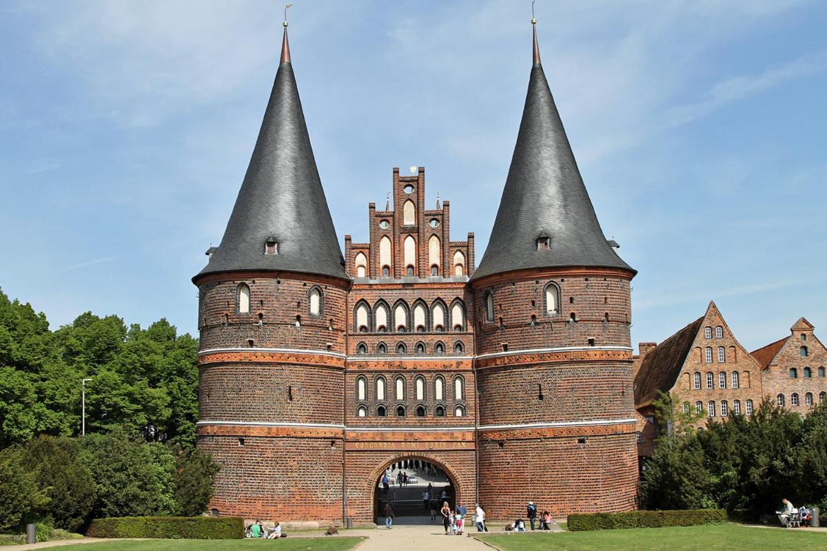 Pension Adler Lubeck Exterior photo